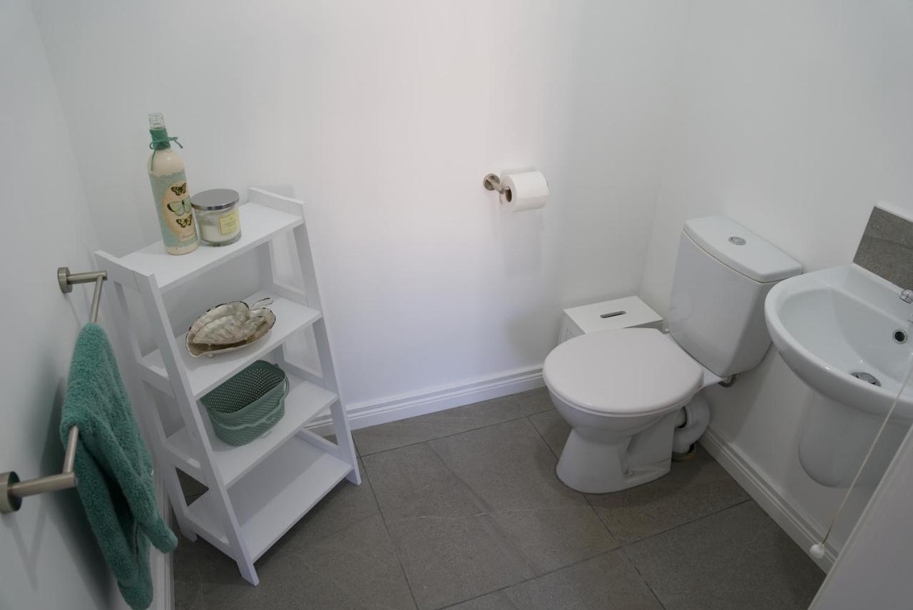 Modern 3 Bedroom Coastal Home Newry Exteriör bild