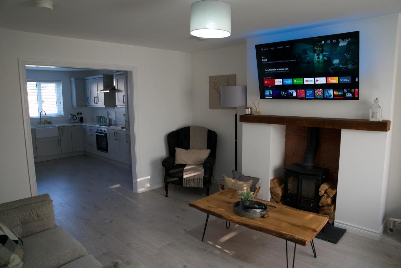 Modern 3 Bedroom Coastal Home Newry Exteriör bild